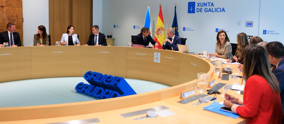 Reunión del Consejo de la Xunta

REMITIDA / HANDOUT por DAVID CABEZÓN @ XUNTA
Fotografía remitida a medios de comunicación exclusivamente para ilustrar la noticia a la que hace referencia la imagen, y citando la procedencia de la imagen en la firma
01/9/2026
