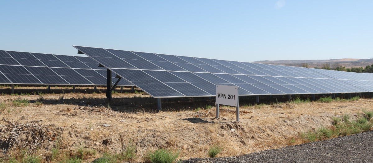 Placas fotovoltaicas en Barajas