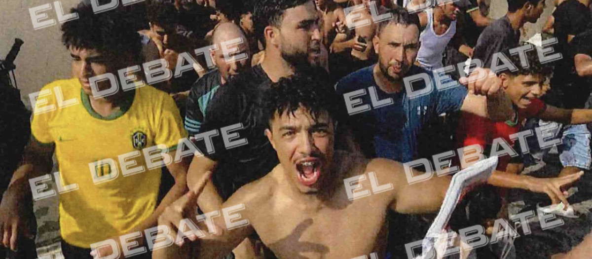 Imágenes incorporadas en el informe policial entregado a la Audiencia Nacional sobre la invasión de Ceuta
