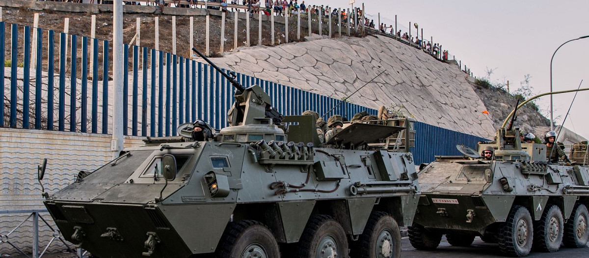 Blindados militares españoles en Ceuta
