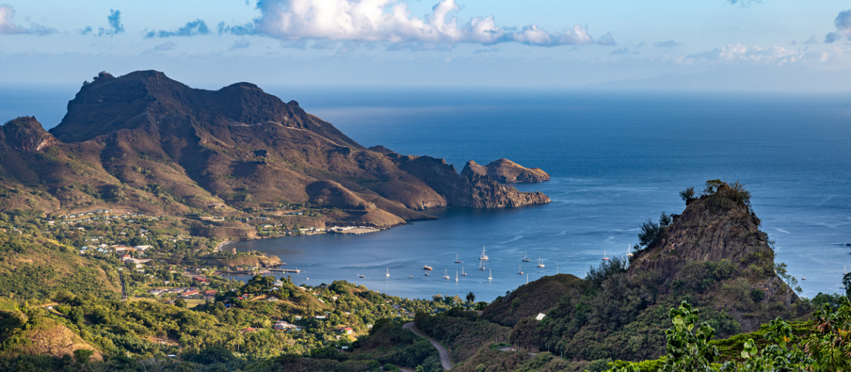 Bahía de Taiohae en la isla de Nuku Hiva, en la actual Polinesia Francesa
