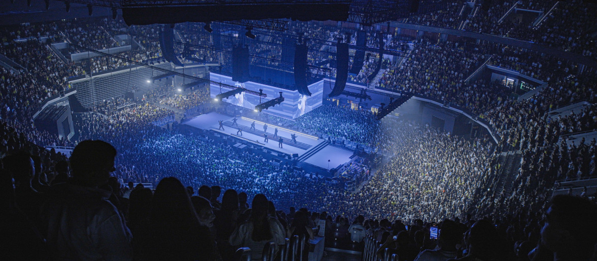 Imagen del Roig Arena durante el concierto de Quevedo