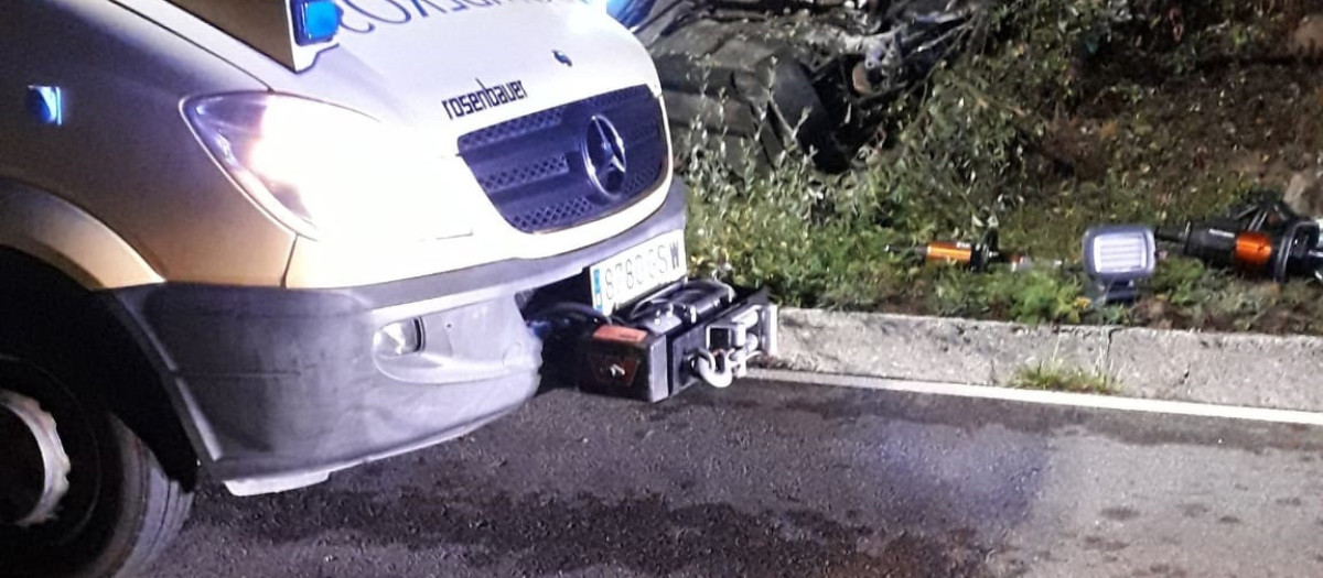 Accidente en la AS-15, en Degaña

REMITIDA / HANDOUT por SEPA
Fotografía remitida a medios de comunicación exclusivamente para ilustrar la noticia a la que hace referencia la imagen, y citando la procedencia de la imagen en la firma
06/9/2026