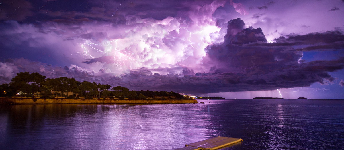 Imagen de una tormenta en Baleares