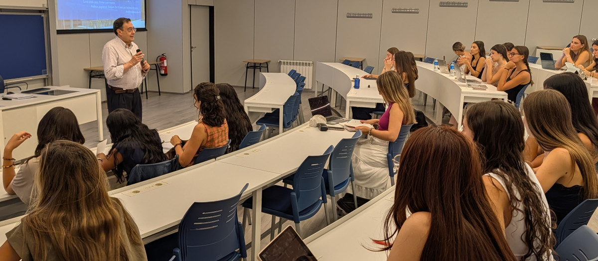 Aula en una de las facultades de Loyola en Córdoba