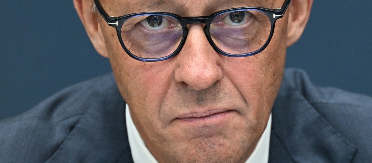 German Chancellor Friedrich Merz, also leader of Germany's conservative Christian Democratic Union (CDU) party, is pictured at the start of the CDU's leadership meeting in Berlin on September 7, 2026, one day after regional elections in the eastern federal state of Saxony-Anhalt. (Photo by RALF HIRSCHBERGER / AFP)