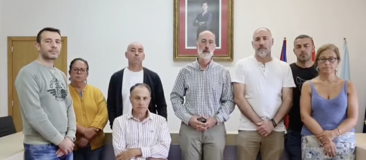 El alcalde de Bayona y su equipo