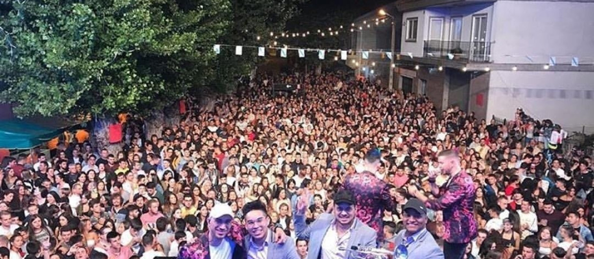 (Foto de ARCHIVO)
Vino Albariño, vikingos, 17 ferias gastronómicas y mucha verbena en Galicia el primer fin de semana de agosto


02/8/2018