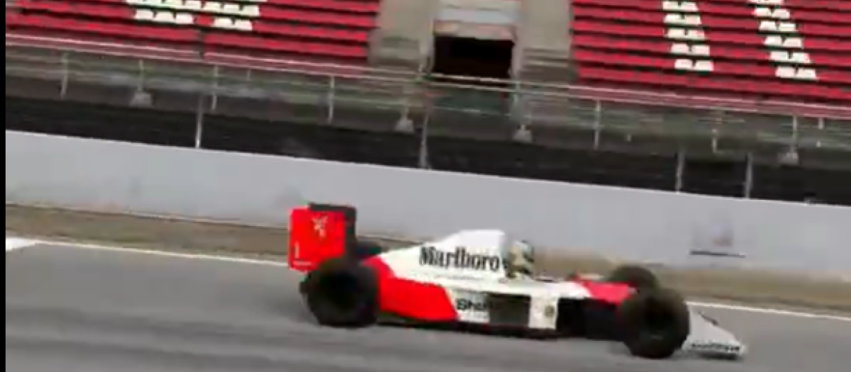 Imagen de Fernando Alonso conduciendo el McLaren de Ayrton Senna