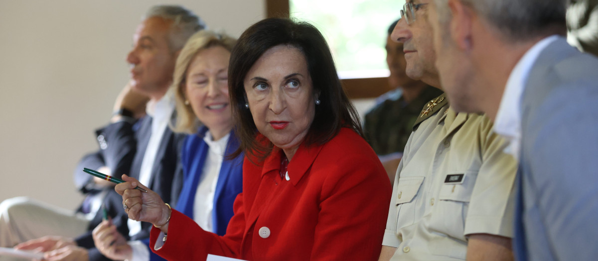 La ministra de Defensa, Margarita Robles, visita las instalaciones de Monte La Reina, en Toro (Zamora)