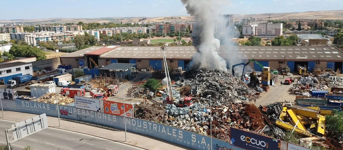 Incendio en Solanas Recuperaciones Industriales