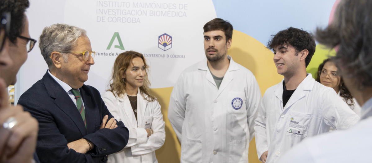 Imágenes de la visita al Imibic