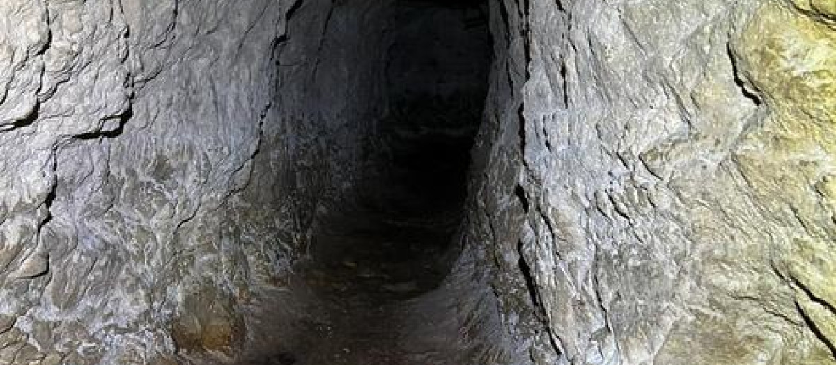 Túnel artificial de la isla de Kastellorizo, en Grecia