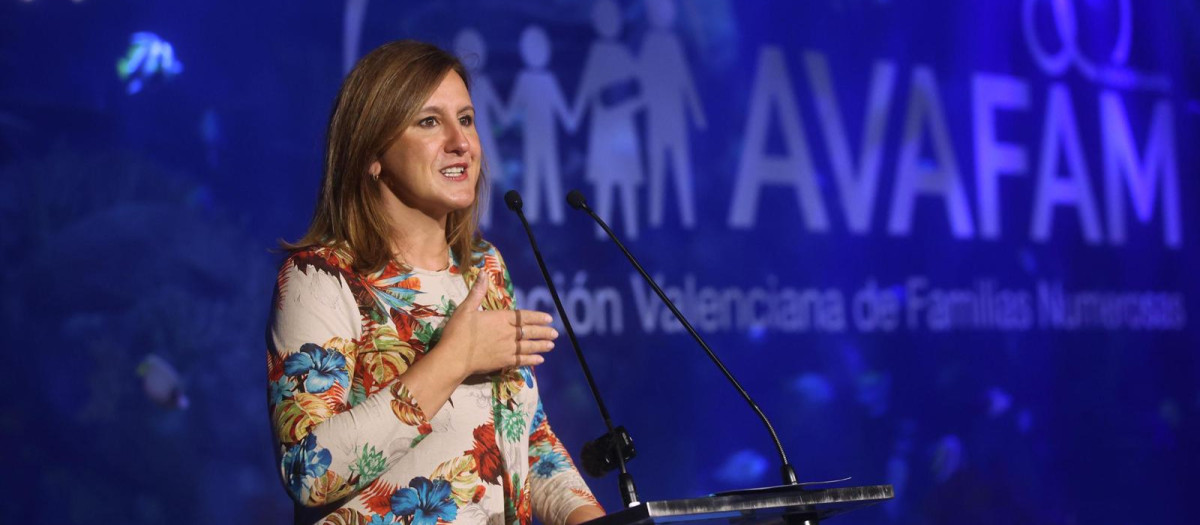 Imagen tomada este domingo de María José Catalá en la clausura del 60 aniversario de la Asociación Valenciana de Familias Numerosas