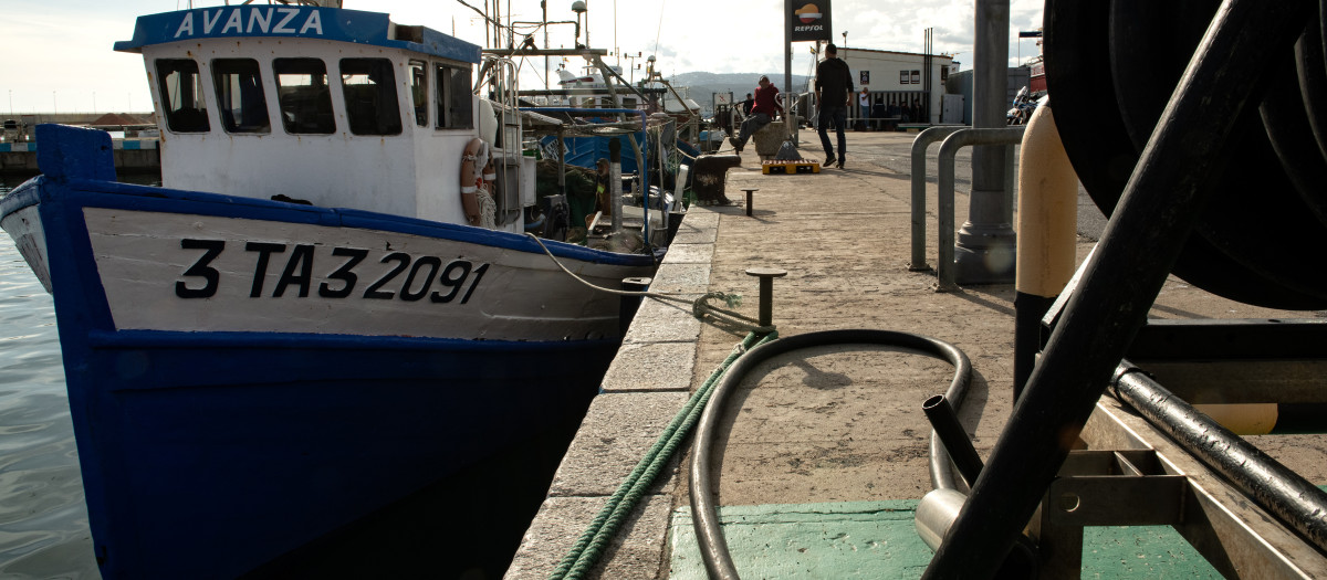 Imagen de un barco de pesca