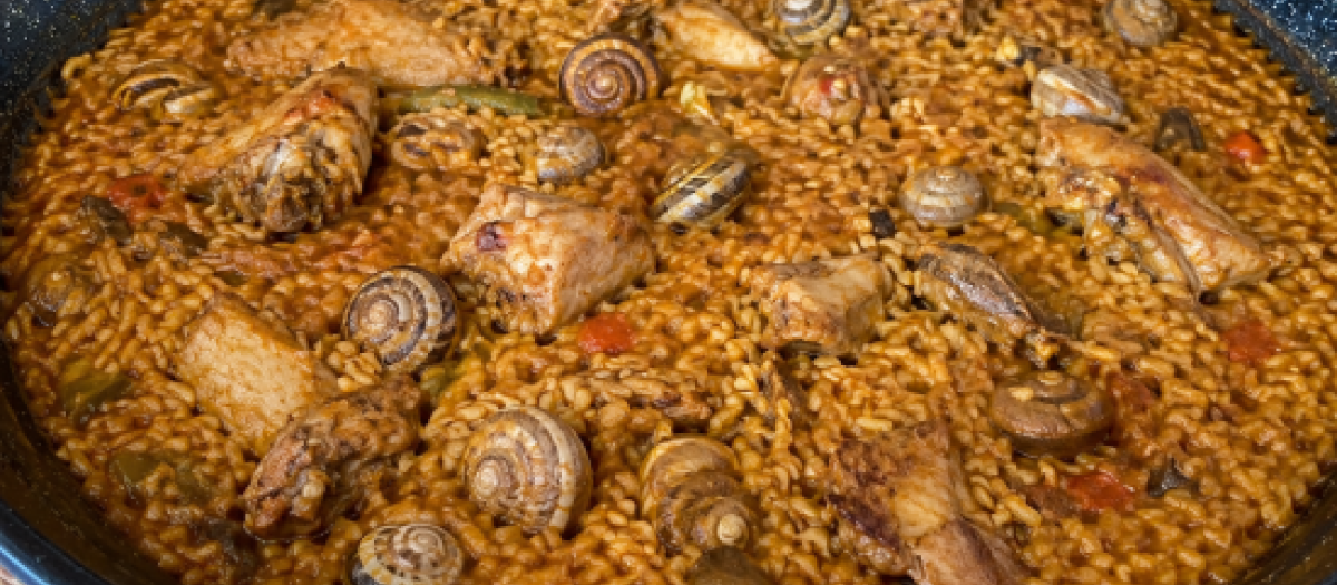 Arroz con conejo y caracoles