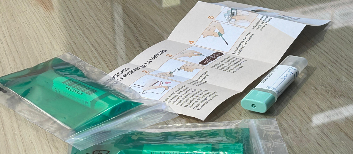 Las farmacias madrileñas dispensan más de 100.000 kits de 'Prevecolon' en su primer mes de participación en el programa