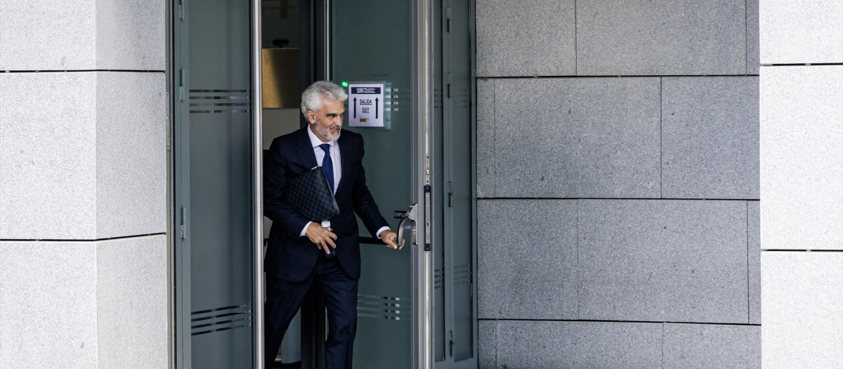 El abogado Ismael Oliver a su salida de la Audiencia Nacional,
