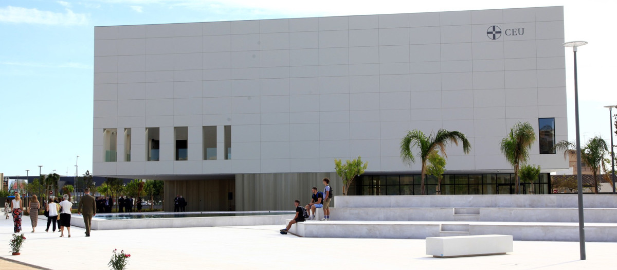 Imagen del paraninfo de la Universidad CEU UCH en Valencia