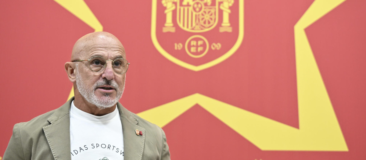 Luis de la Fuente, seleccionador nacional español, da la lista de convocados