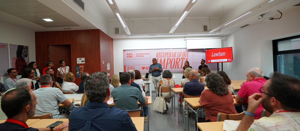 Imagen de la mesa sobre 'lawfare'  de la Conferencia Política del PSPV-PSOE