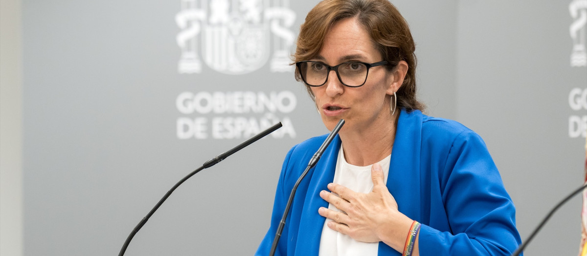 La ministra de Sanidad, Mónica García