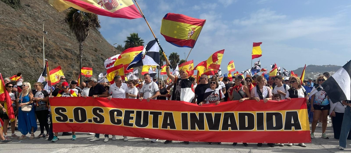 Marcha de ceutíes hacia el Tarajal para defender la españolidad de la ciudad

EUROPA PRESS
20/9/2026