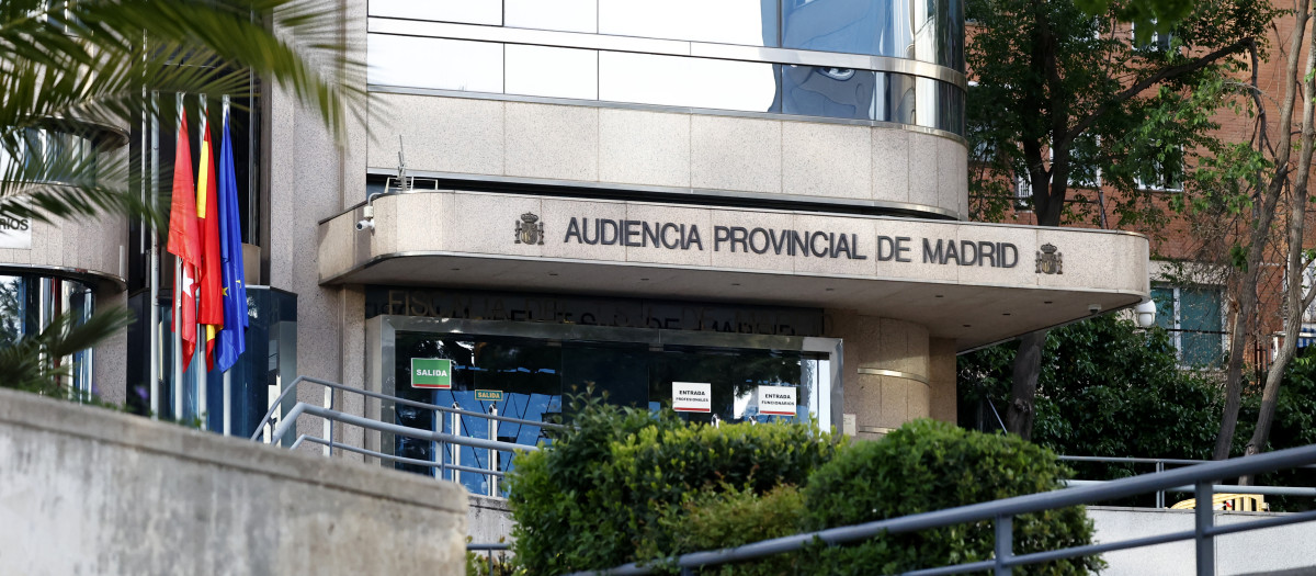 Entrada de la Audiencia Provincial de Madrid