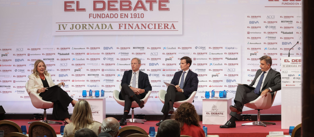Cuarta mesa de la IV Jornada Financiera de El Debate