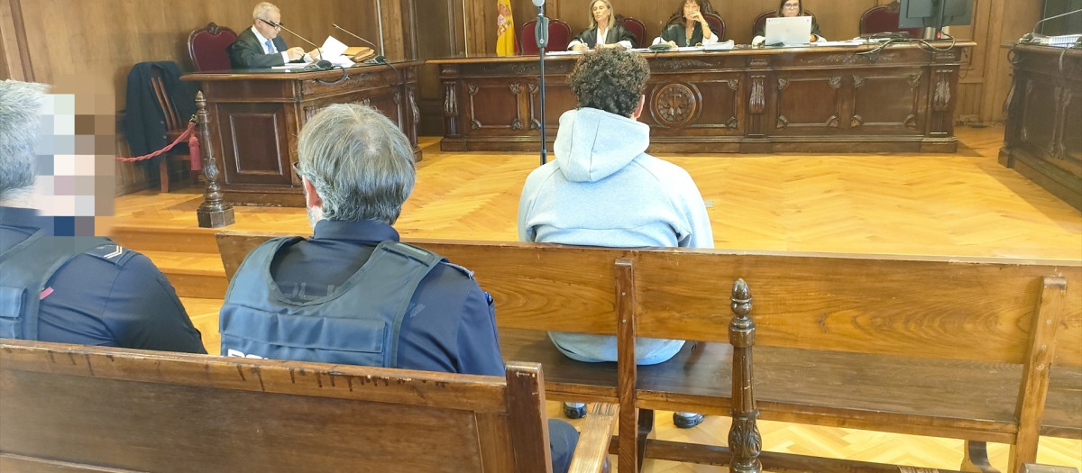 Juicio en Pontevedra a un hombre acusado de maltrato habitual a su pareja