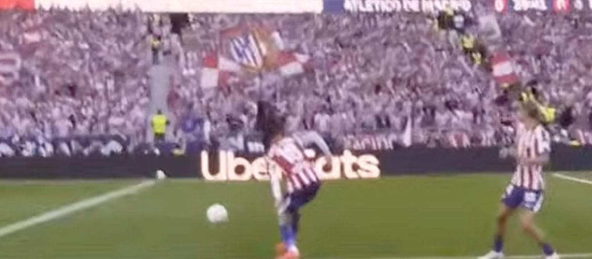 Imagen de la mano de Pubill dentro del área que no se sancionó con penalti