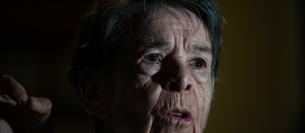 Maricarmen durante una concentración bajo el lema ‘Maricarmen se queda’