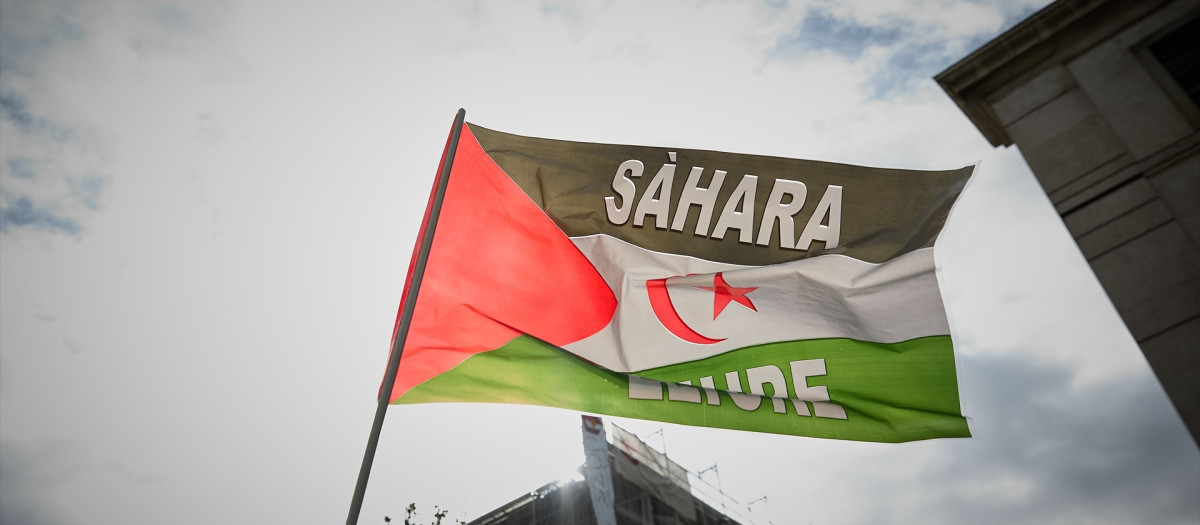 Bandera en apoyo del Sáhara.
