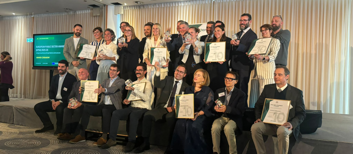 Imagen de la entrega del Premio Suma