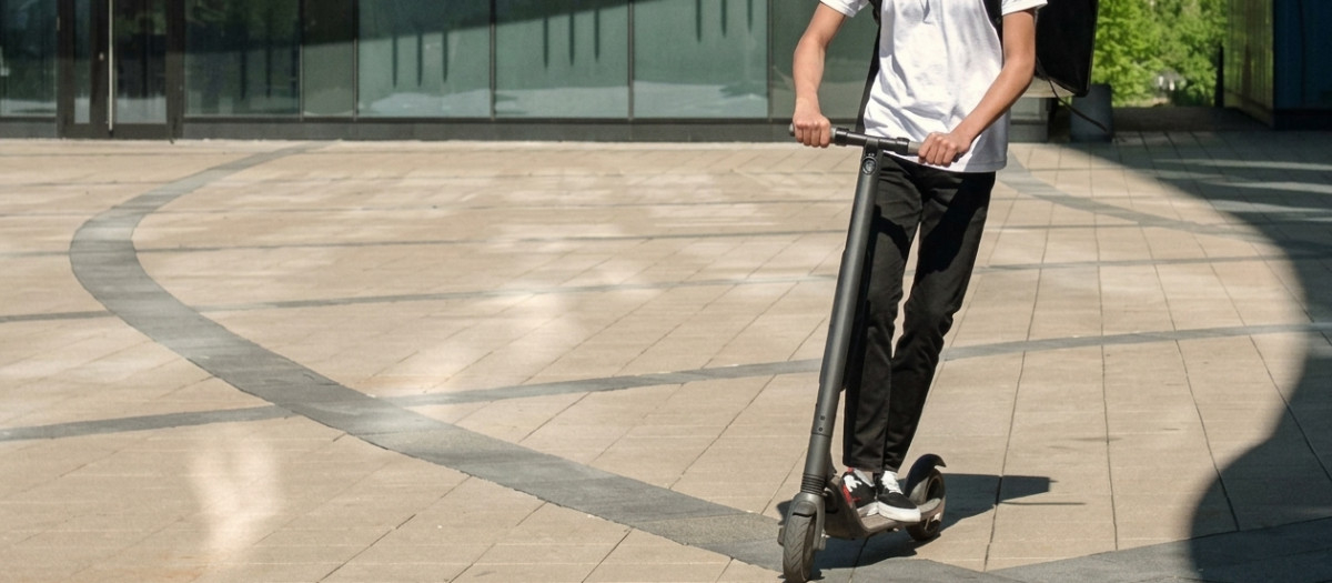 Los menores de 15 años no pueden usar patinetes