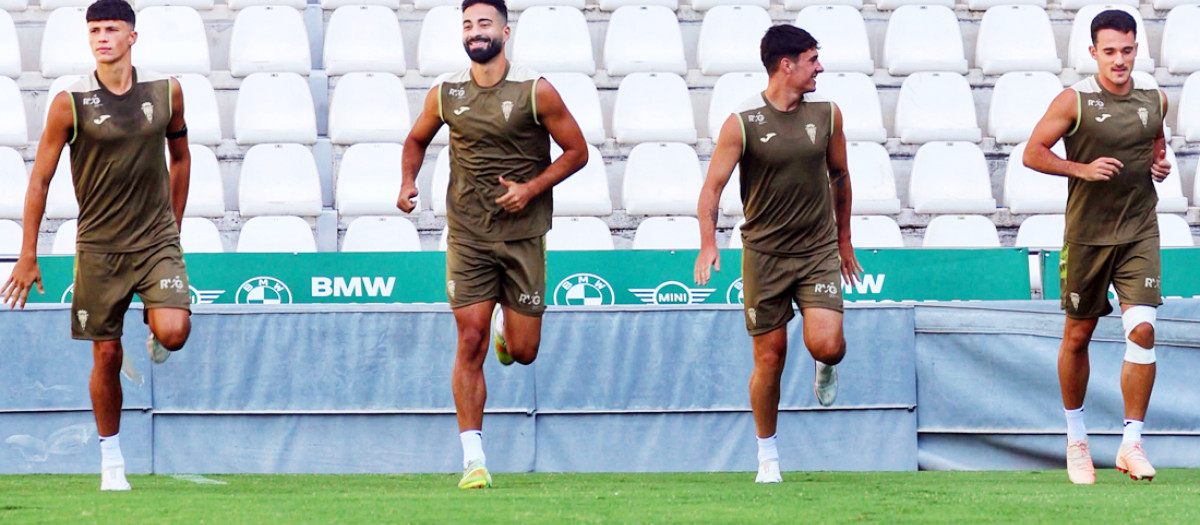 Los jugadores del Córdoba, listos para competir en Valladolid