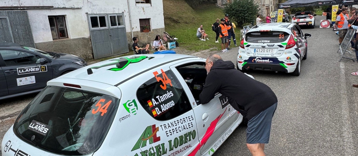 Imagen de algunos de los participantes en la salida de uno de los tramos