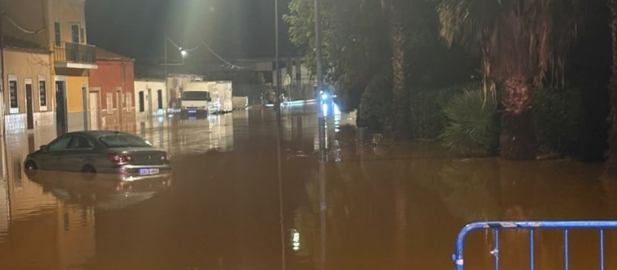 Inundaciones en la localidad pacense de Corte de Peleas