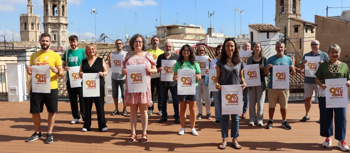 Imagen de la presentación de la manifestación del 9 de Octubre en Valencia por parte de diversas entidades catalanistas.