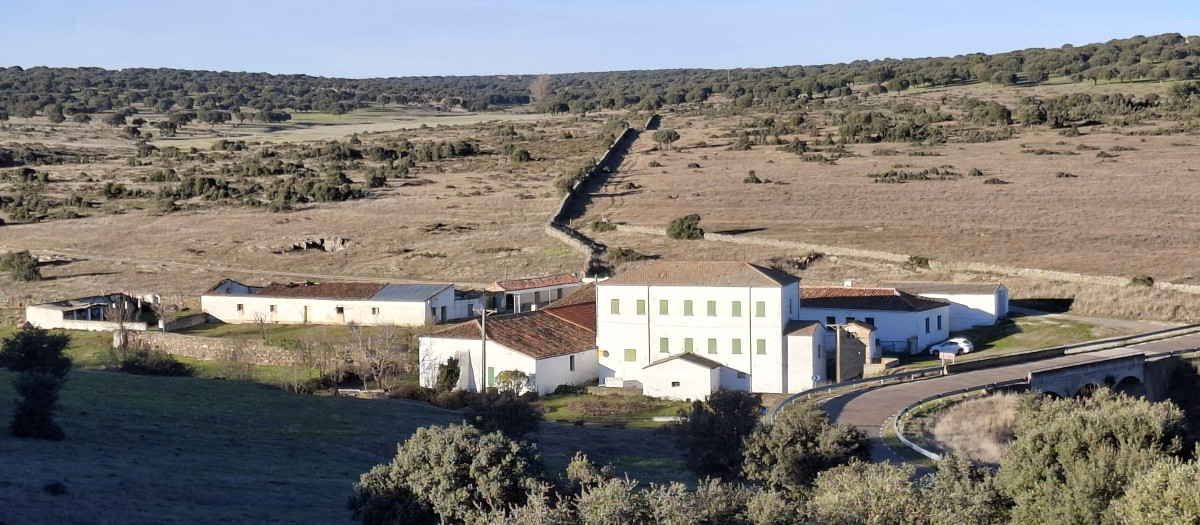 Antigua fábrica de harinas de Pedrosillo de los Aires, en Salamanca