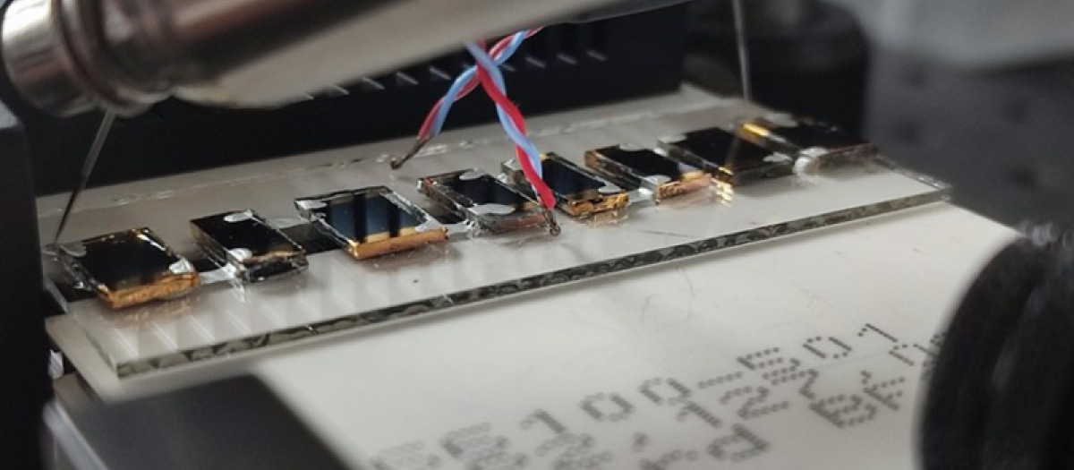 El dispositivo termoeléctrico basado en la unión de películas de Ag2Se (tipo n) y Cu2Se (tipo p)