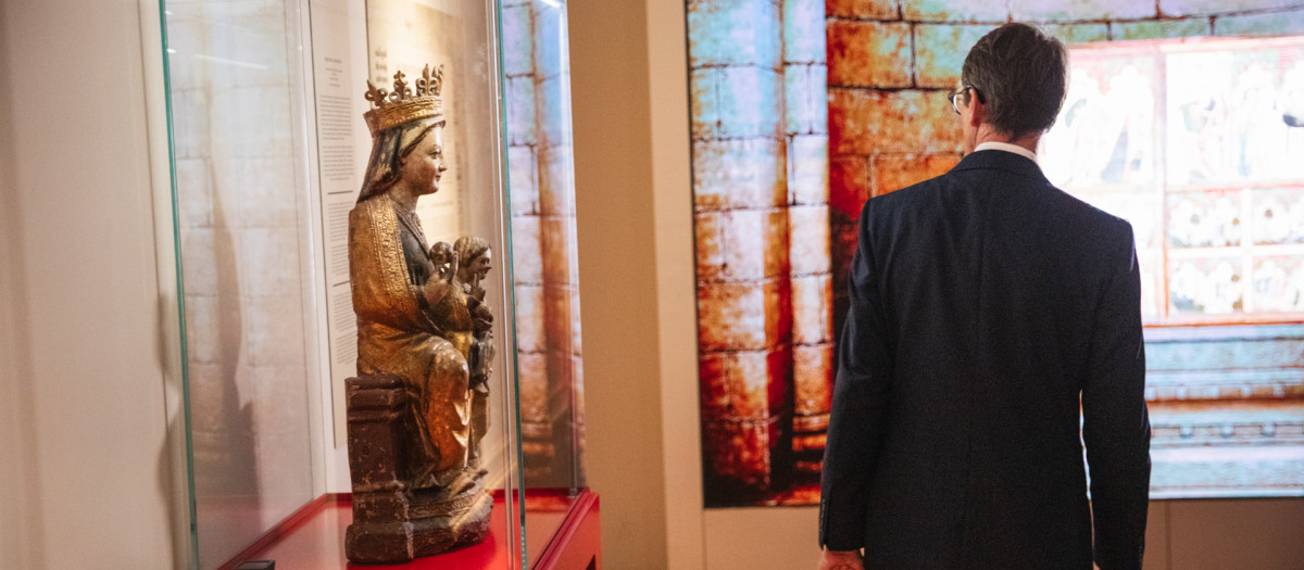 Virgen de la Manzana en la exposición AutorIA