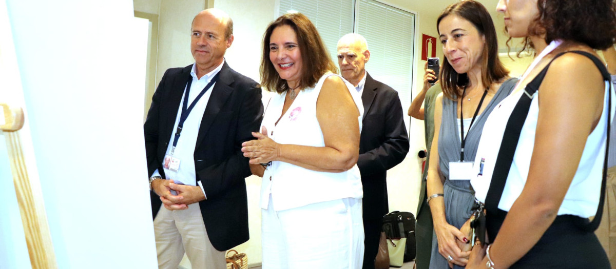 La consellera de Salud, Manuela García, en su visita de este miércoles a Ibiza.