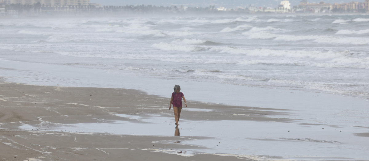 Imagen tomada este viernes en la playa del Cabanyal de Valencia