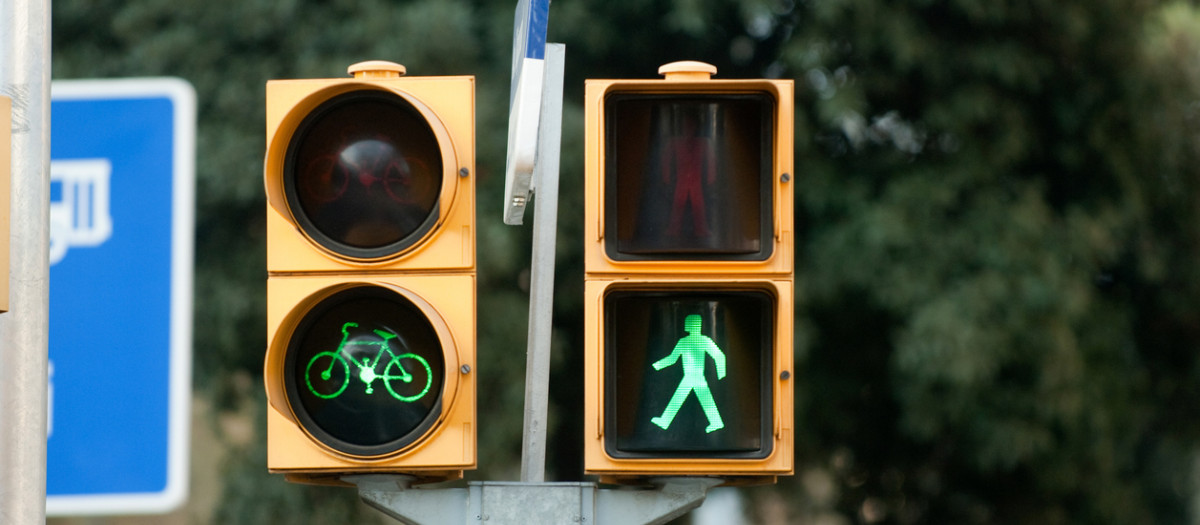 Barcelona cuenta con 1.550 semáforos afectados por la nueva normativa