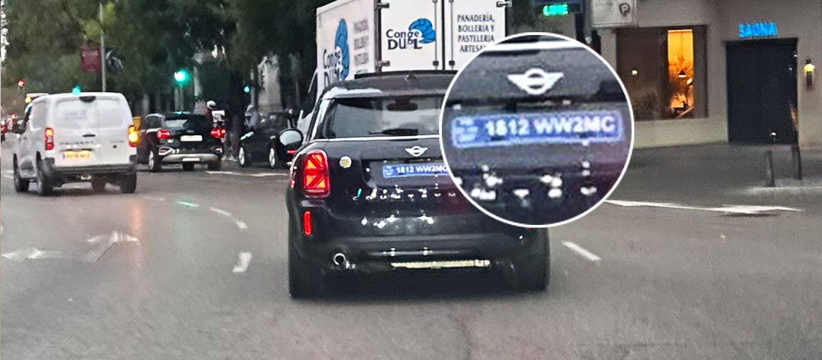 La peculiar matrícula del coche circulando por Madrid