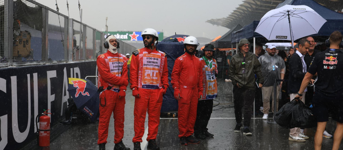 El inicio del GP de Baréin se vio retrasado por la lluvia