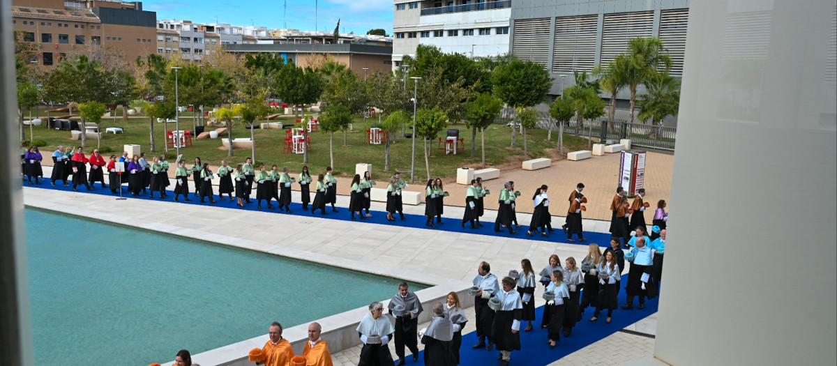 Acto de apertura de la Universidad CEU UCH