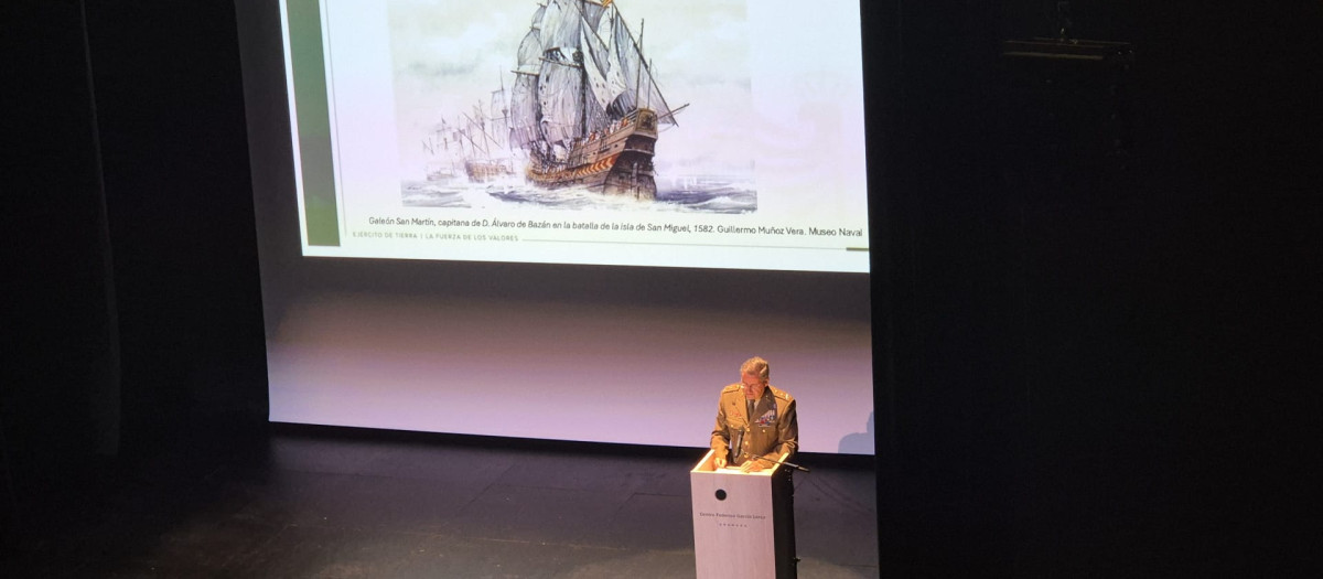 El Jefe de Estado Mayor del Ejército de Tierra, general de ejército Amador Enseñat y Berea, pronuncia la conferencia «Álvaro de Bazán y la permanencia de los valores militares españoles»