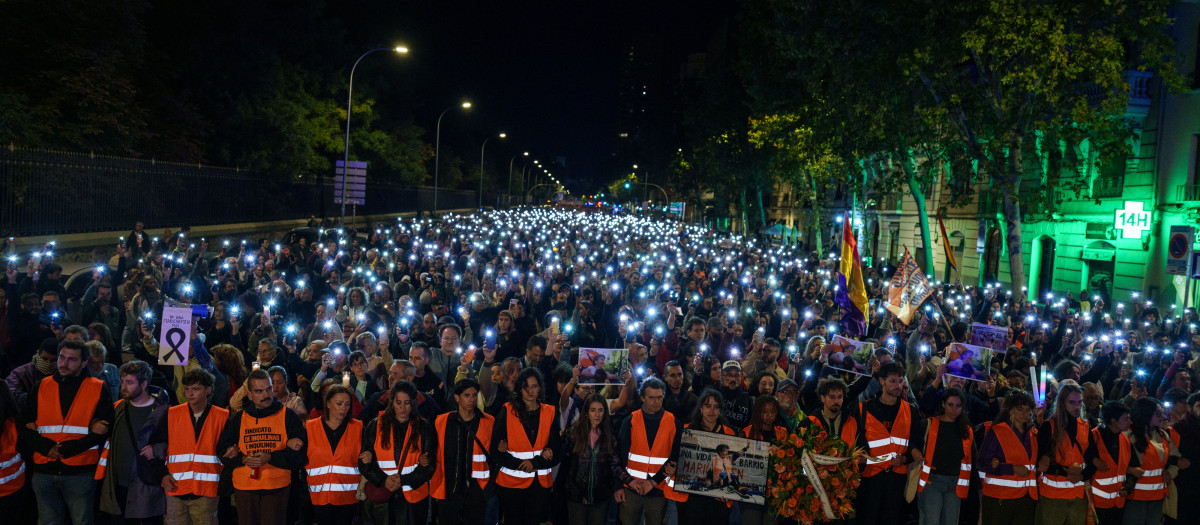 Manifestantes en la marcha en homenaje a Maricarmen